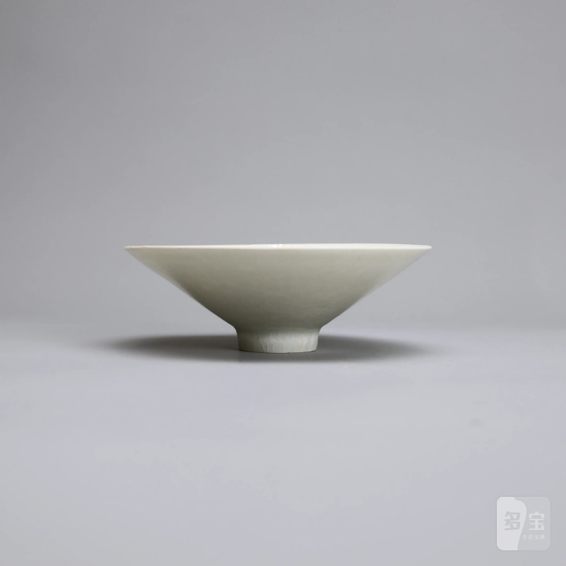 明代 青白釉针挑工斗笠盏 - 图2